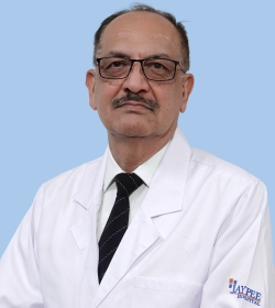 Dr.Manoj Luthra.jpg